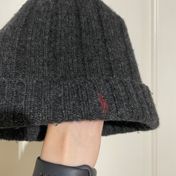 Polo Ralph Lauren Lambs Wool Charcoal Grey Gray Knit Beanie Red Polo Logo Unisex - Picture 4 of 8